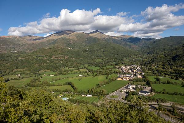 Castejón de Sos y gallinero
